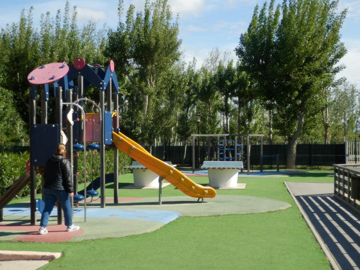 Camping Les Sables Du Midi Hotel Valras-Plage Eksteriør billede